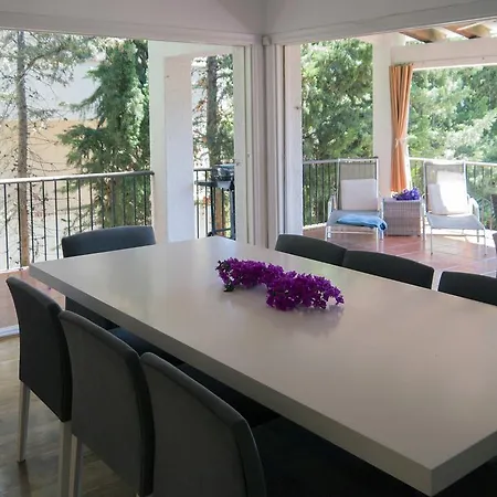 Apartman Monica *